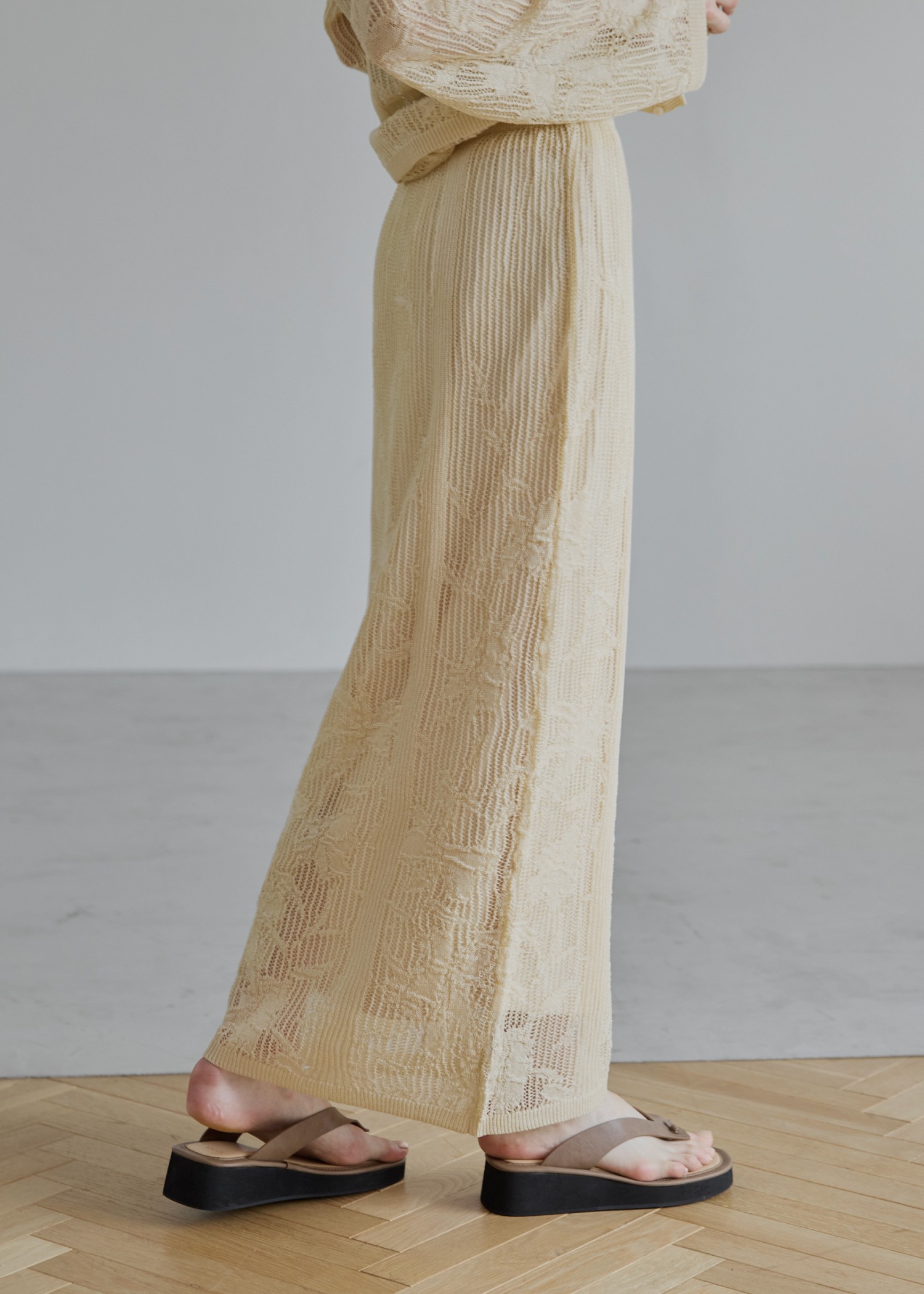 gradation flower mesh flare knit SK