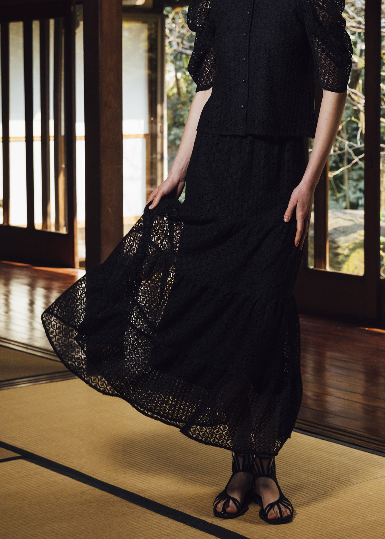 tiered lace gather skirt