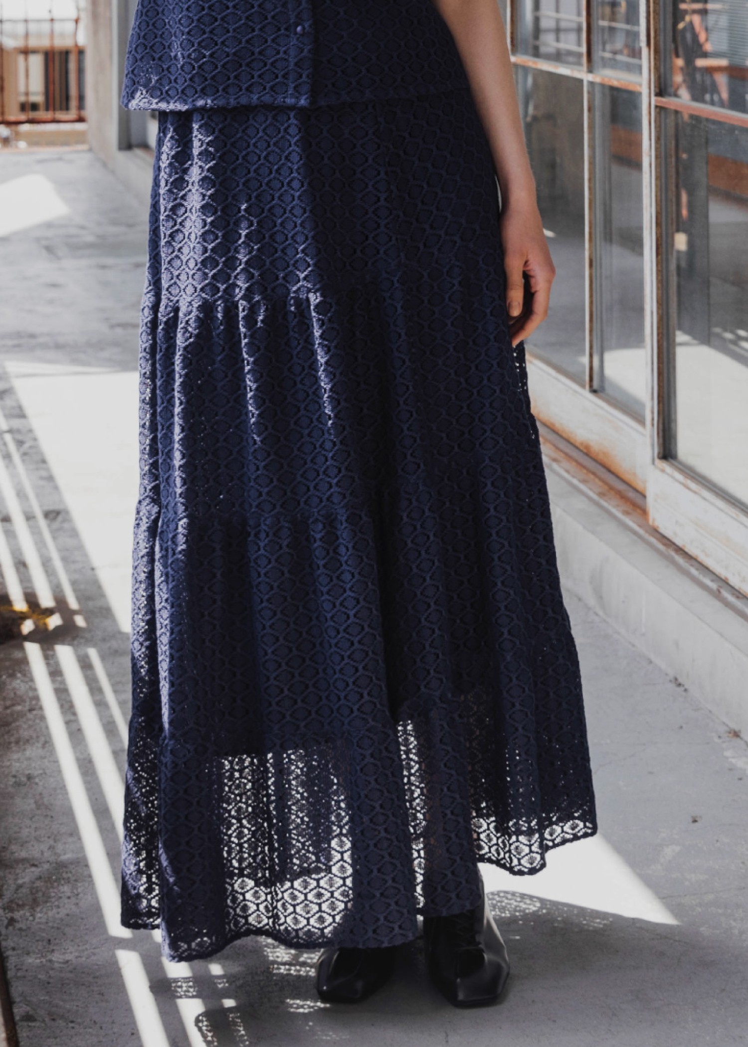 tiered lace gather skirt