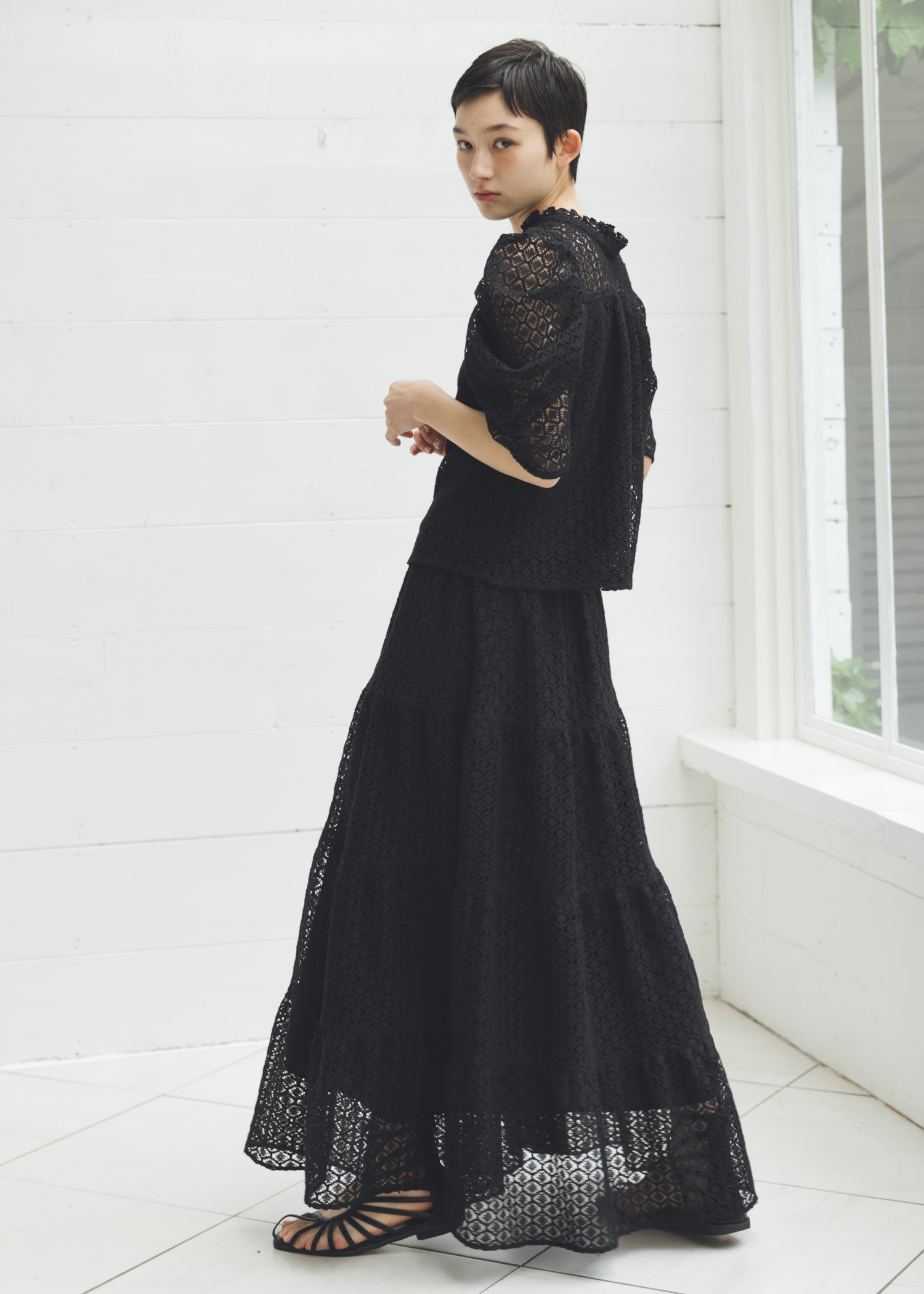 tiered lace gather skirt