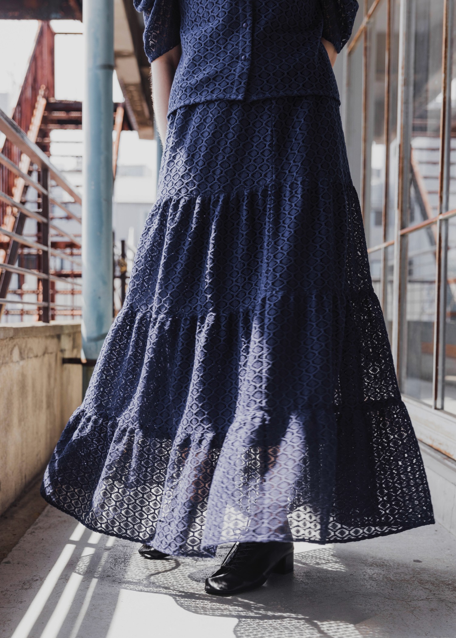 tiered lace gather skirt