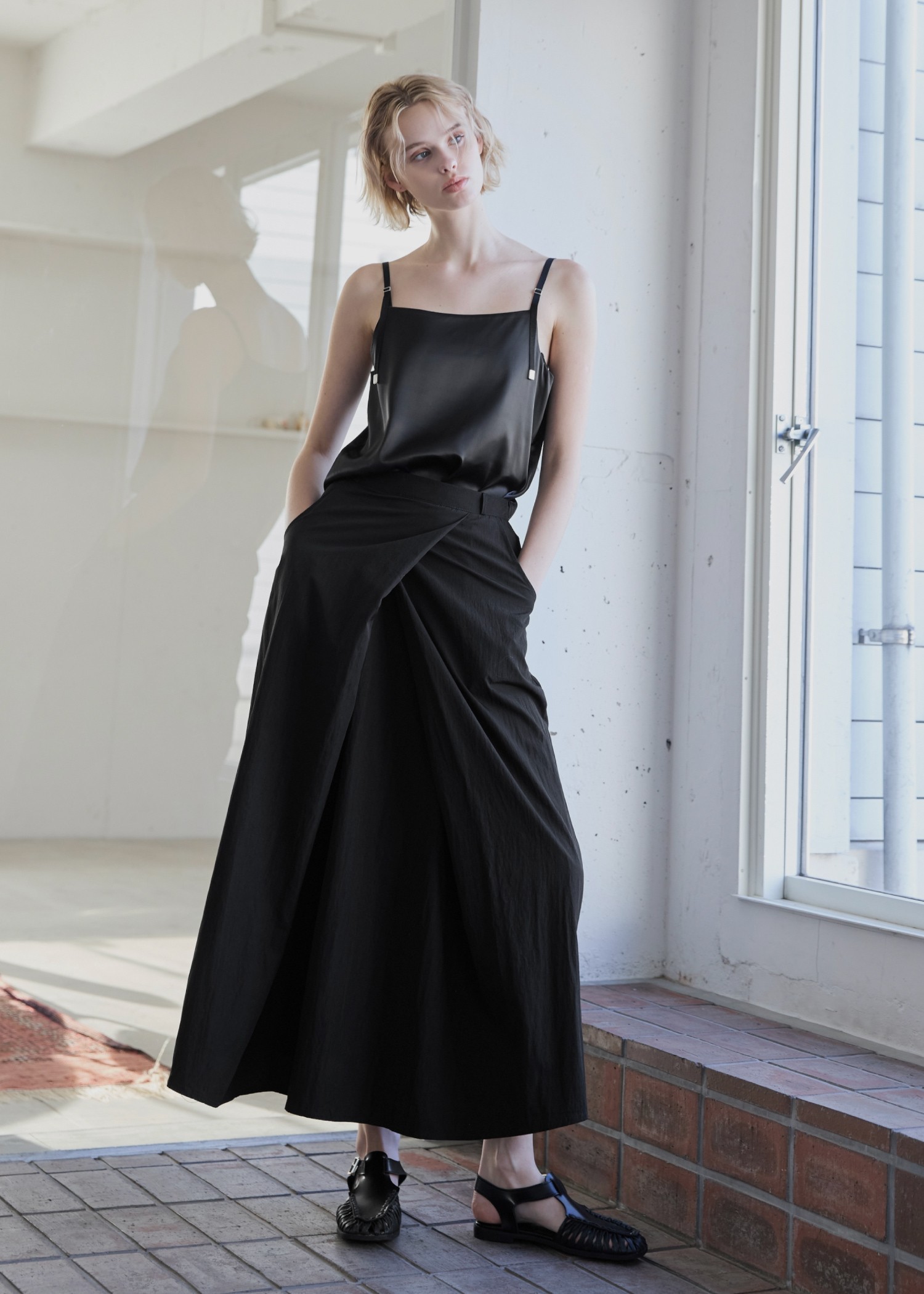 front deep tuck flare SK