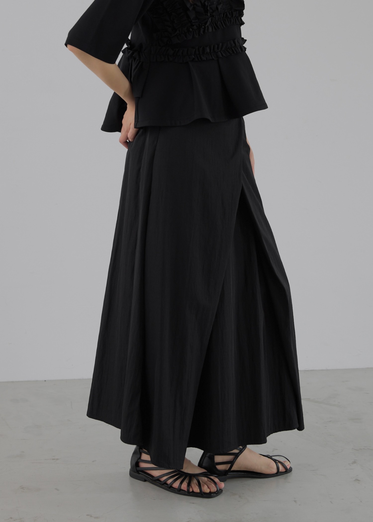 front deep tuck flare SK