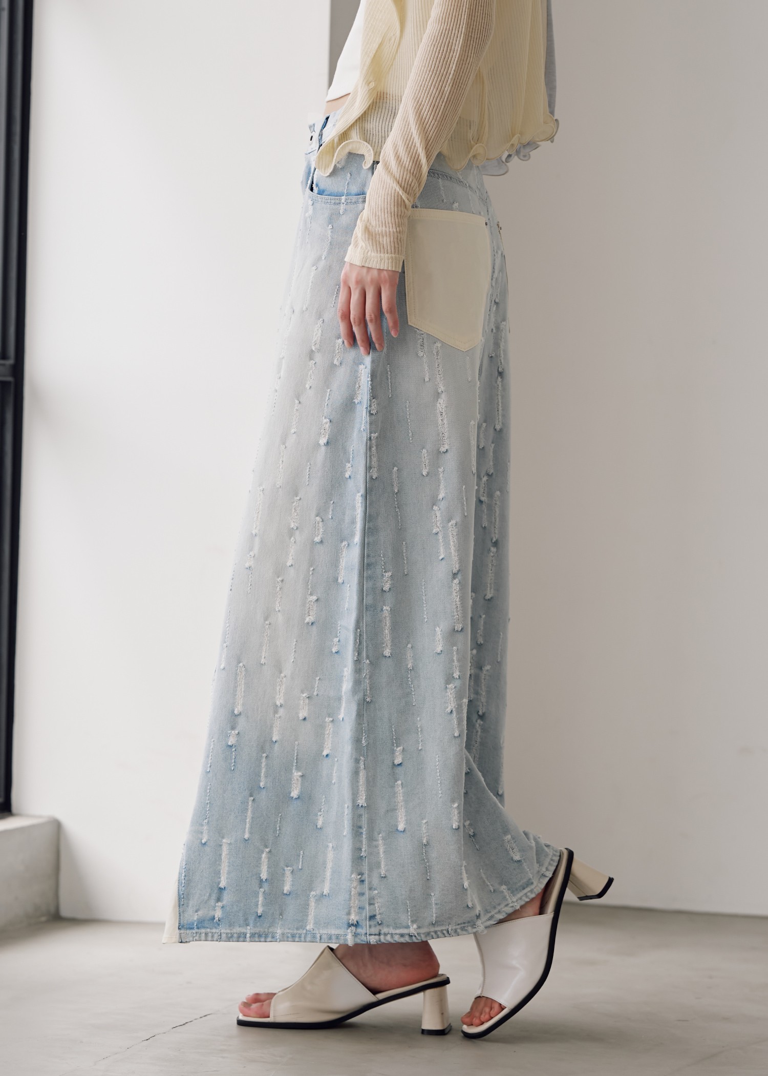 placement design cut denim SK