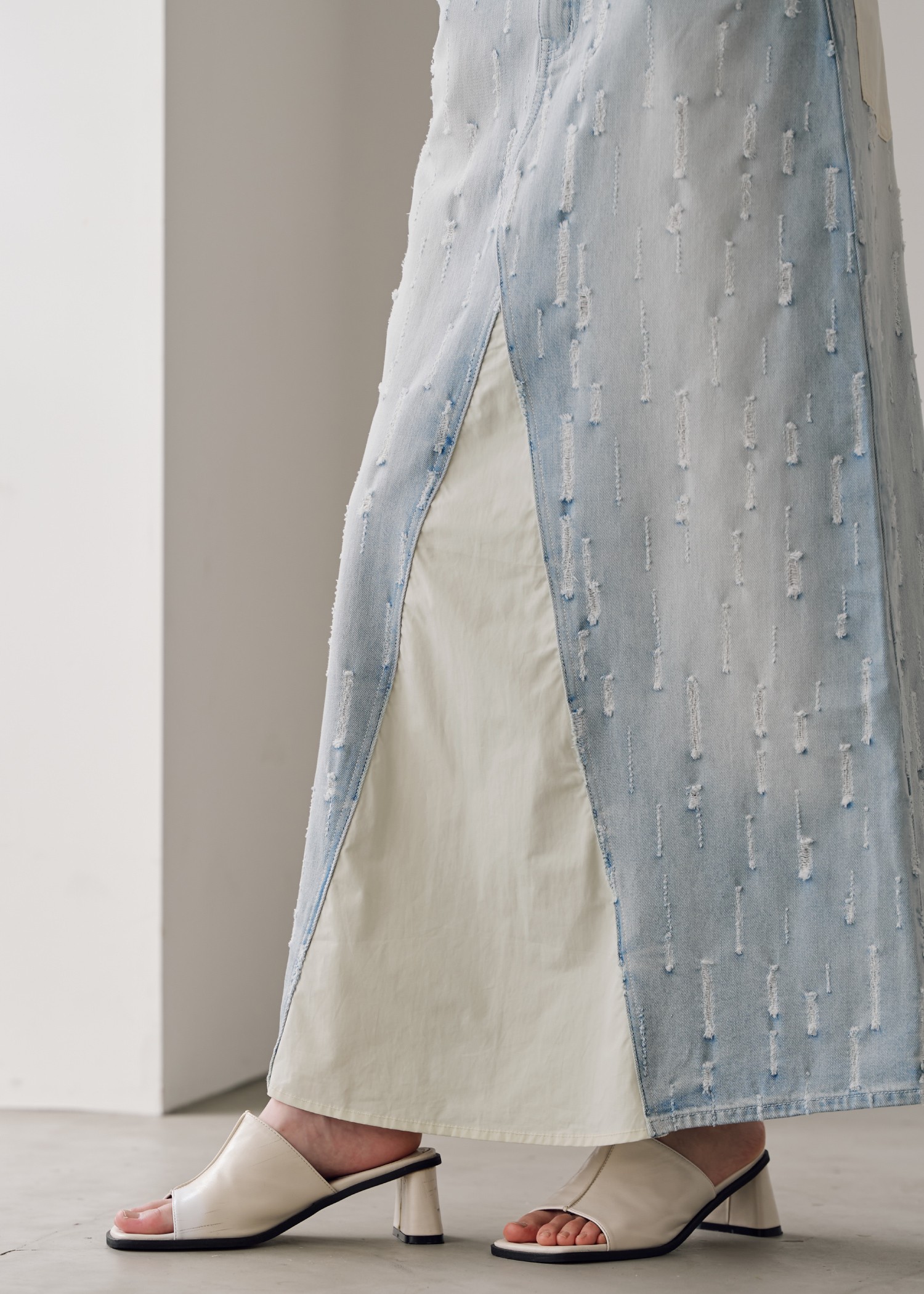 placement design cut denim SK