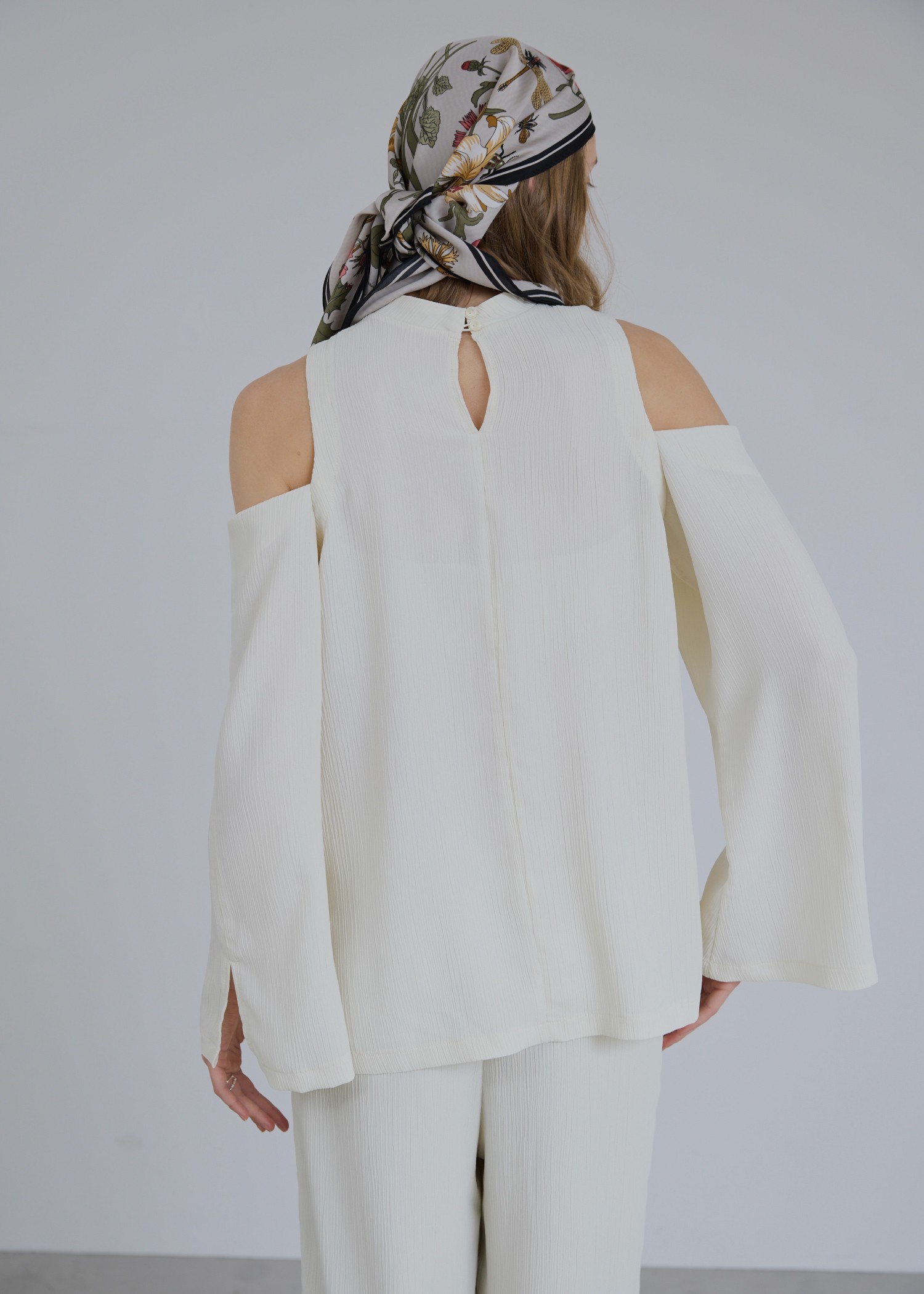 removal sleeve crepe tops