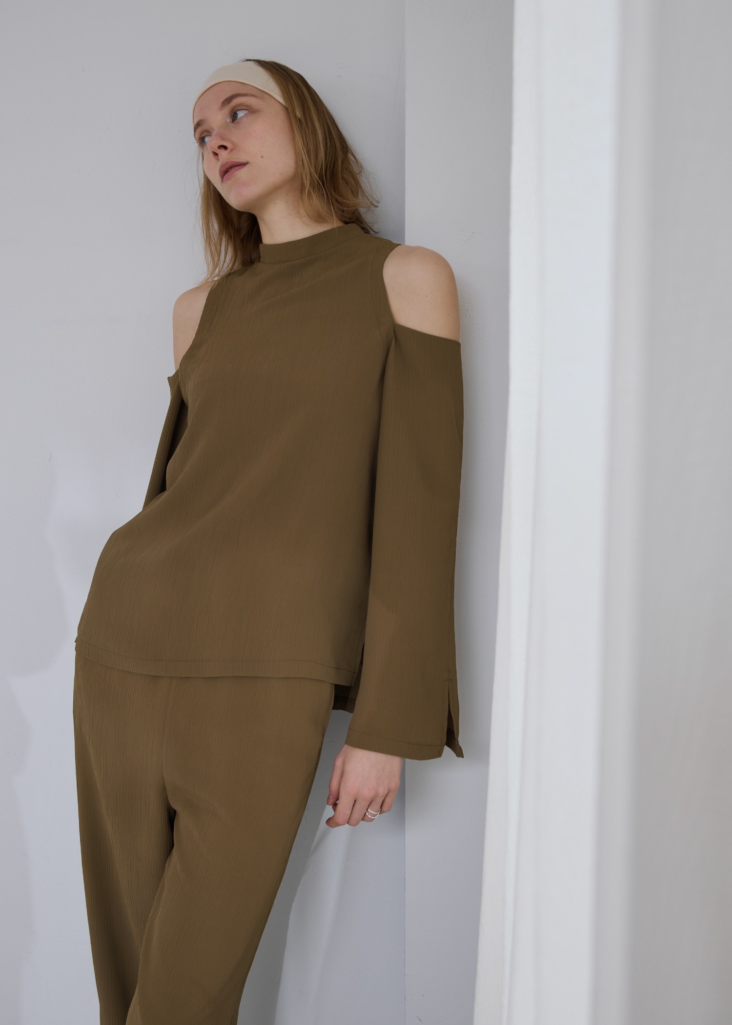 removal sleeve crepe tops