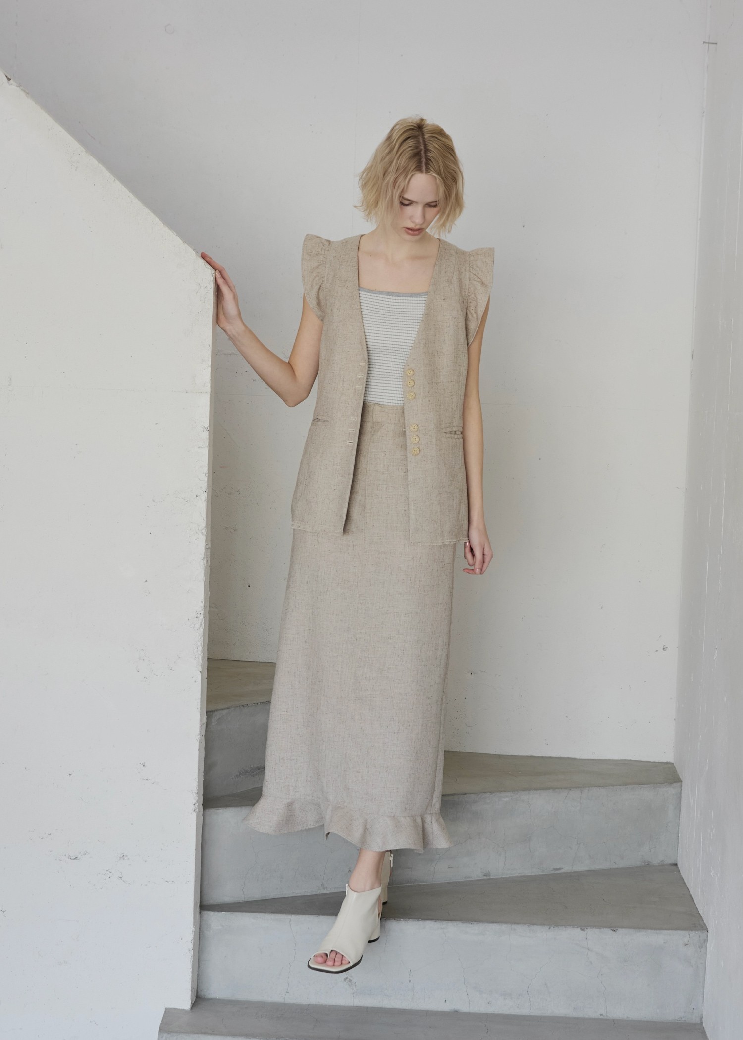 no collar frill sleeve nep gilet