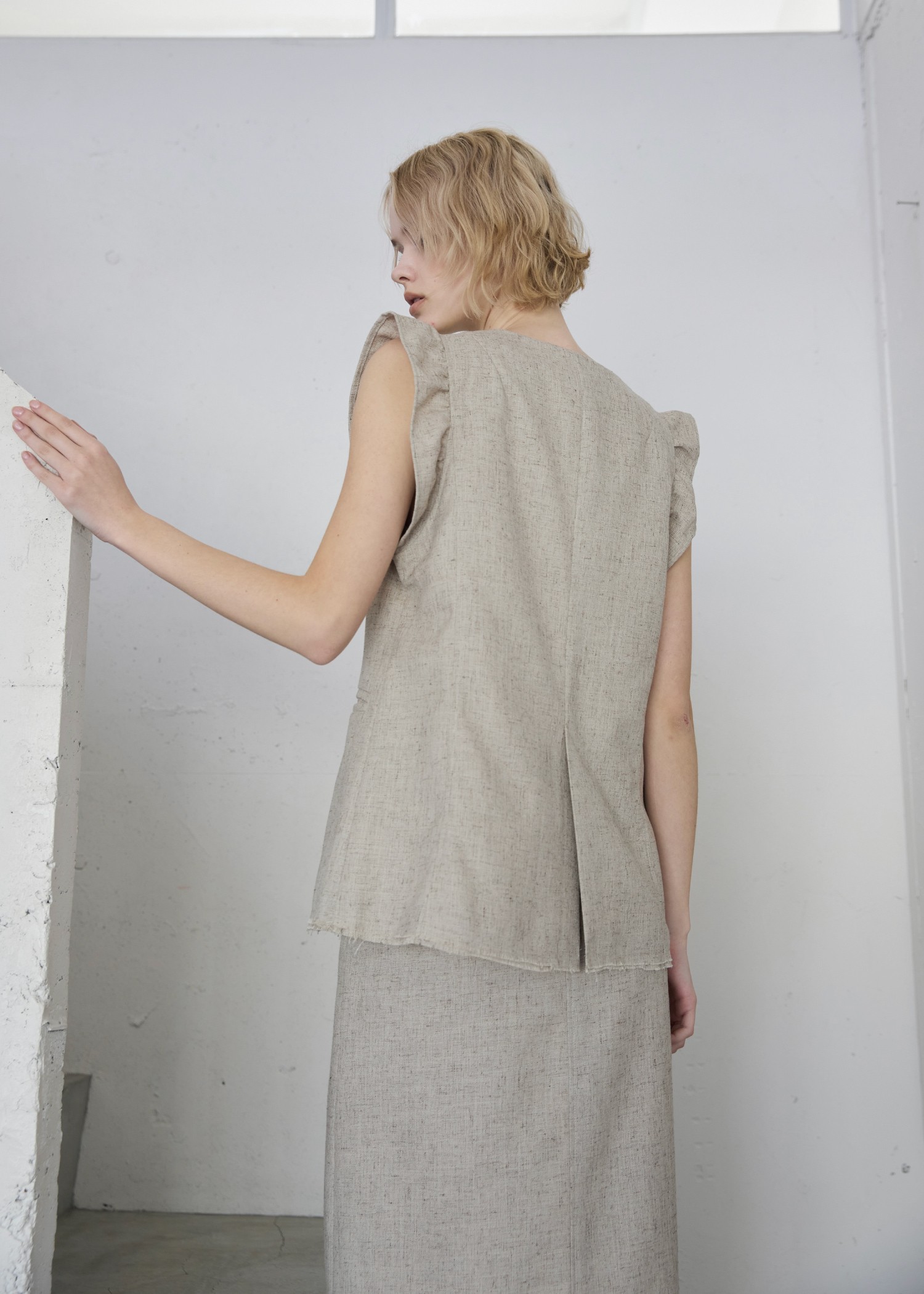 no collar frill sleeve nep gilet