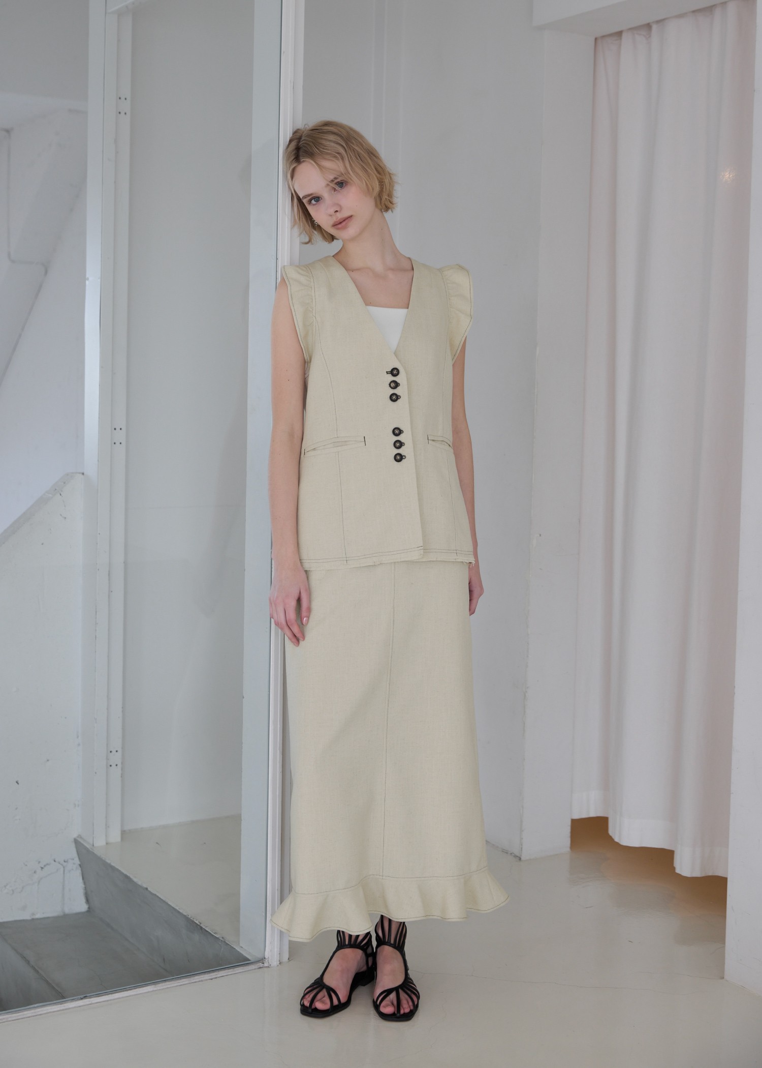 no collar frill sleeve nep gilet