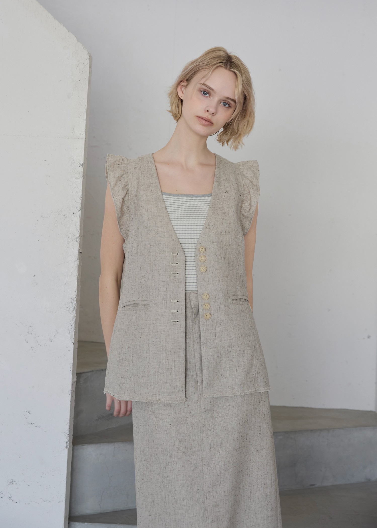 no collar frill sleeve nep gilet