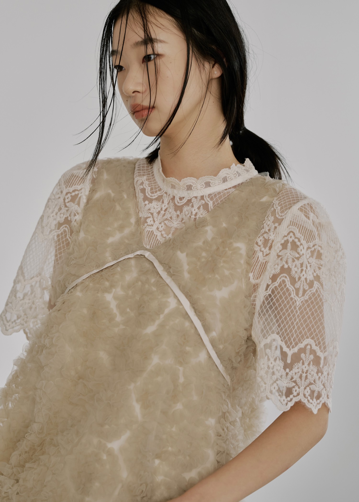 circle tulle motif balloon peplum nosleeve tops