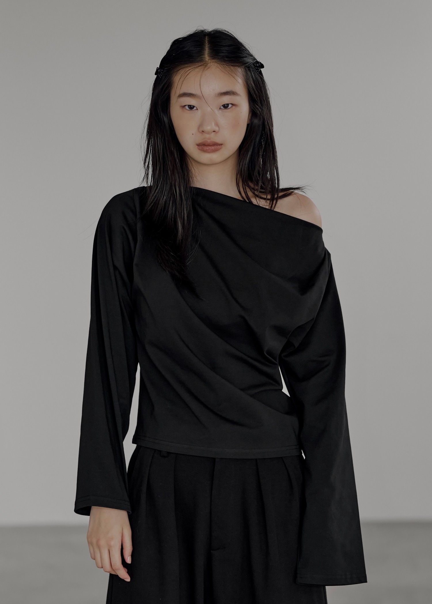 asymmetry drape neck tops