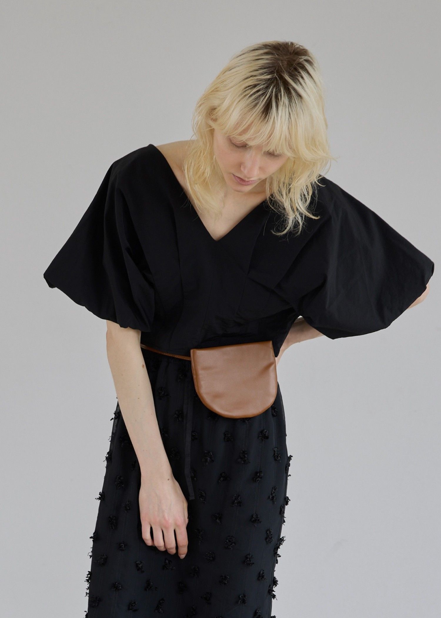 volume tuck V neck dolman tops