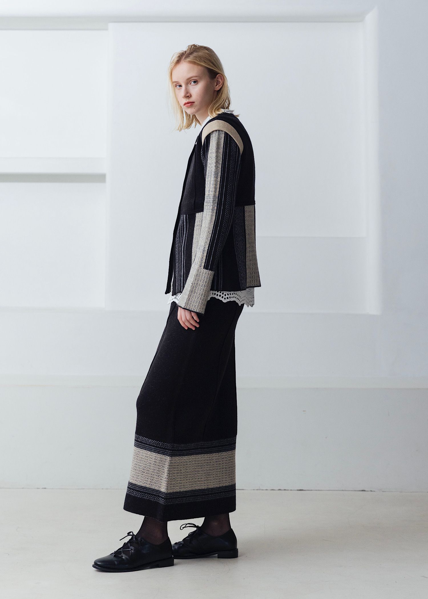 jacquard weave placement peplum knit