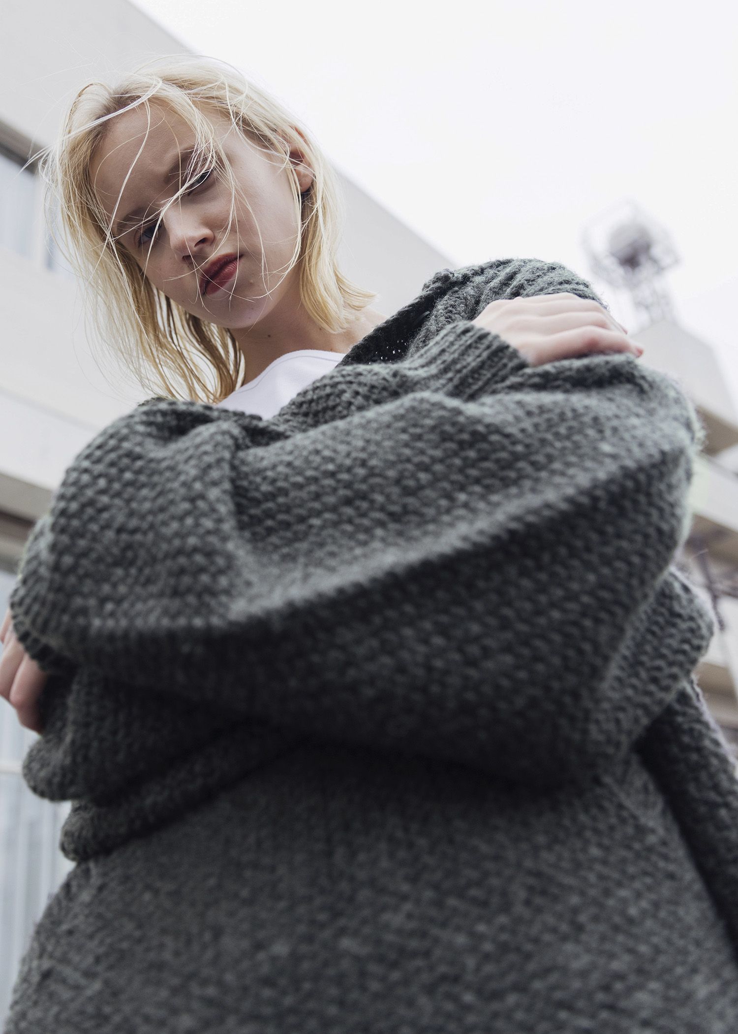 skipper hoodie cable muff pocket knit