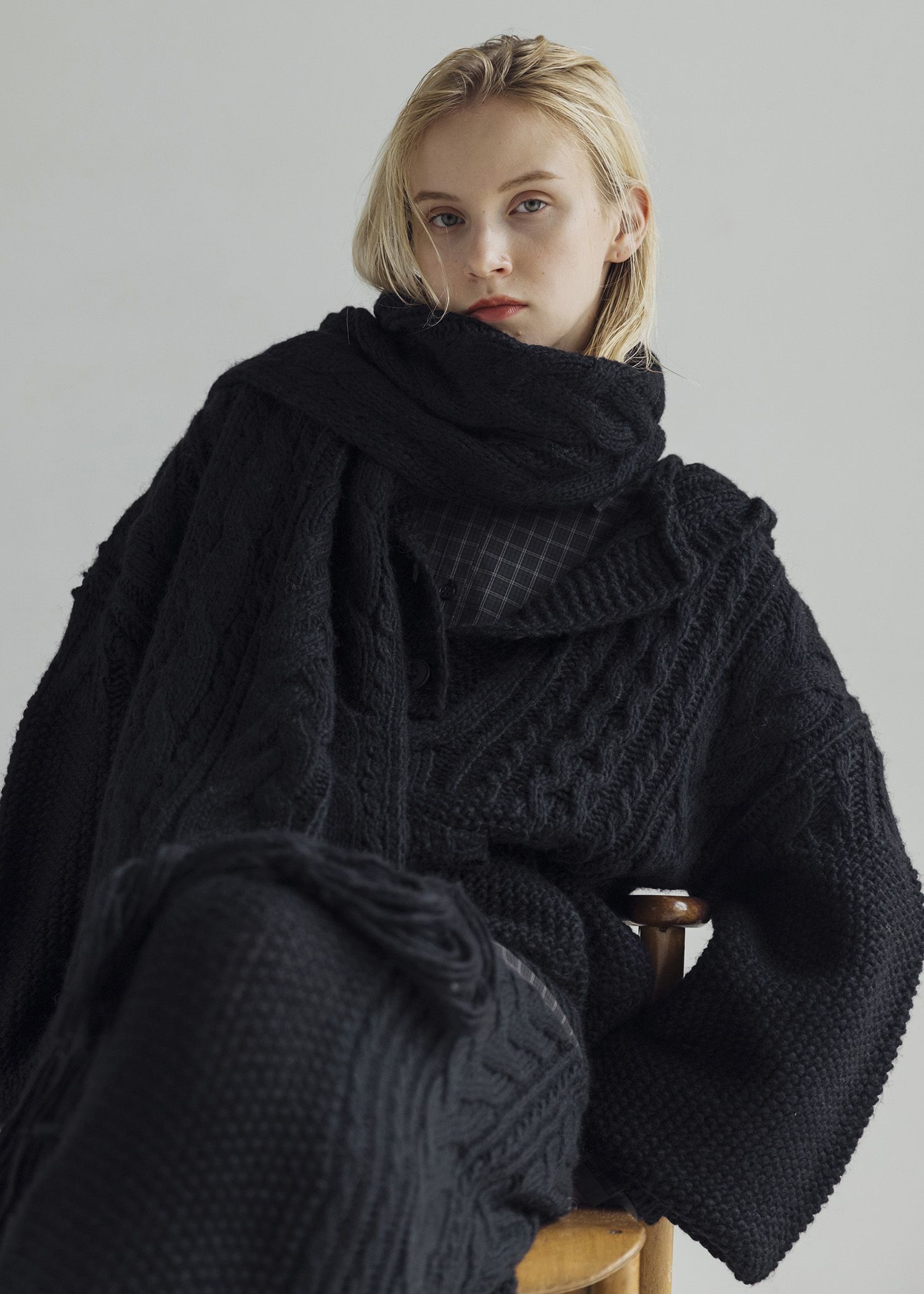 skipper hoodie cable muff pocket knit