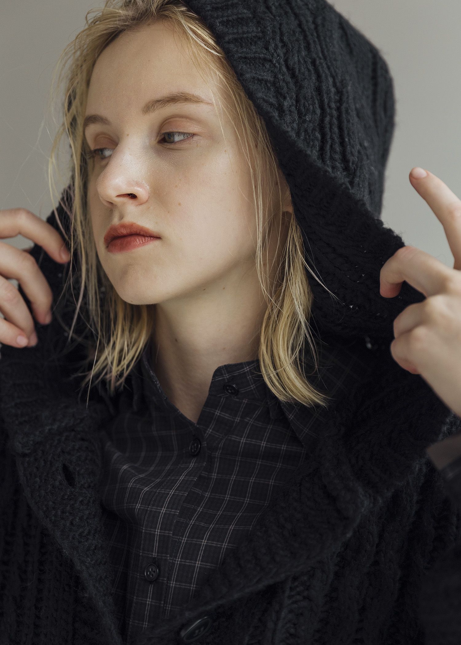 skipper hoodie cable muff pocket knit