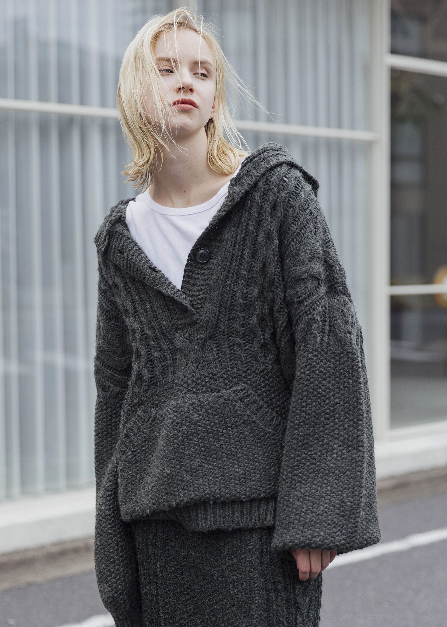 skipper hoodie cable muff pocket knit