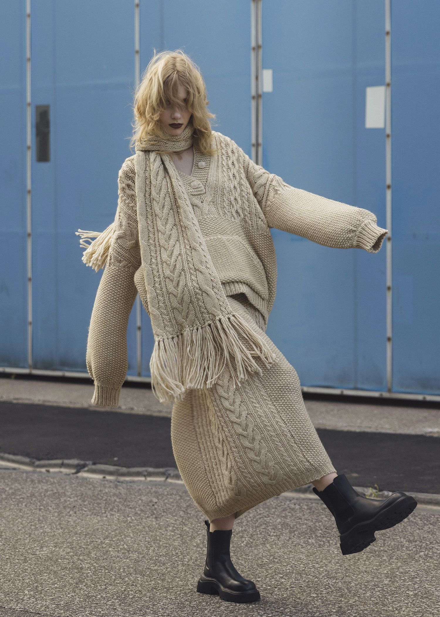 skipper hoodie cable muff pocket knit