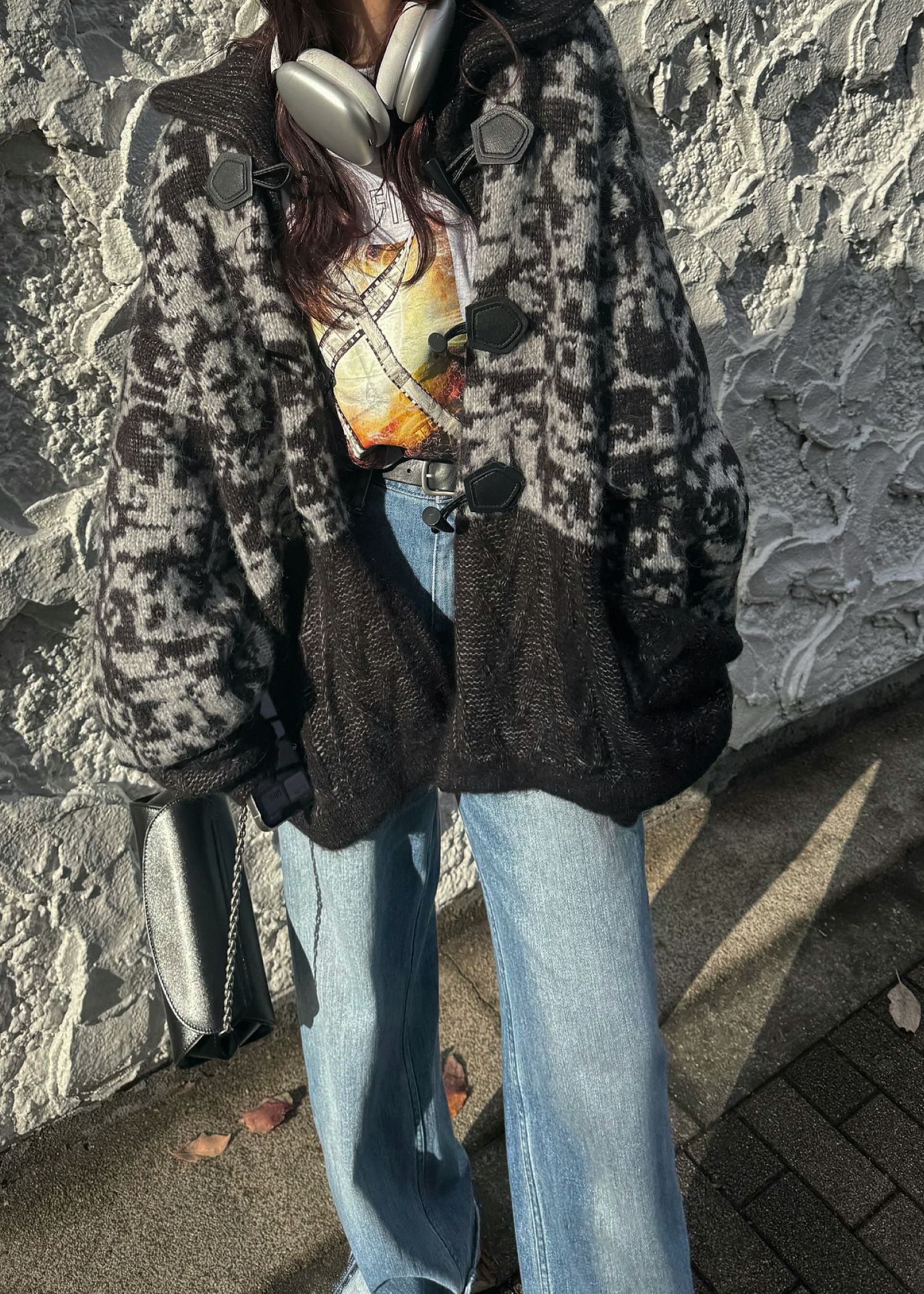 jacquard & cable placement toggle knit