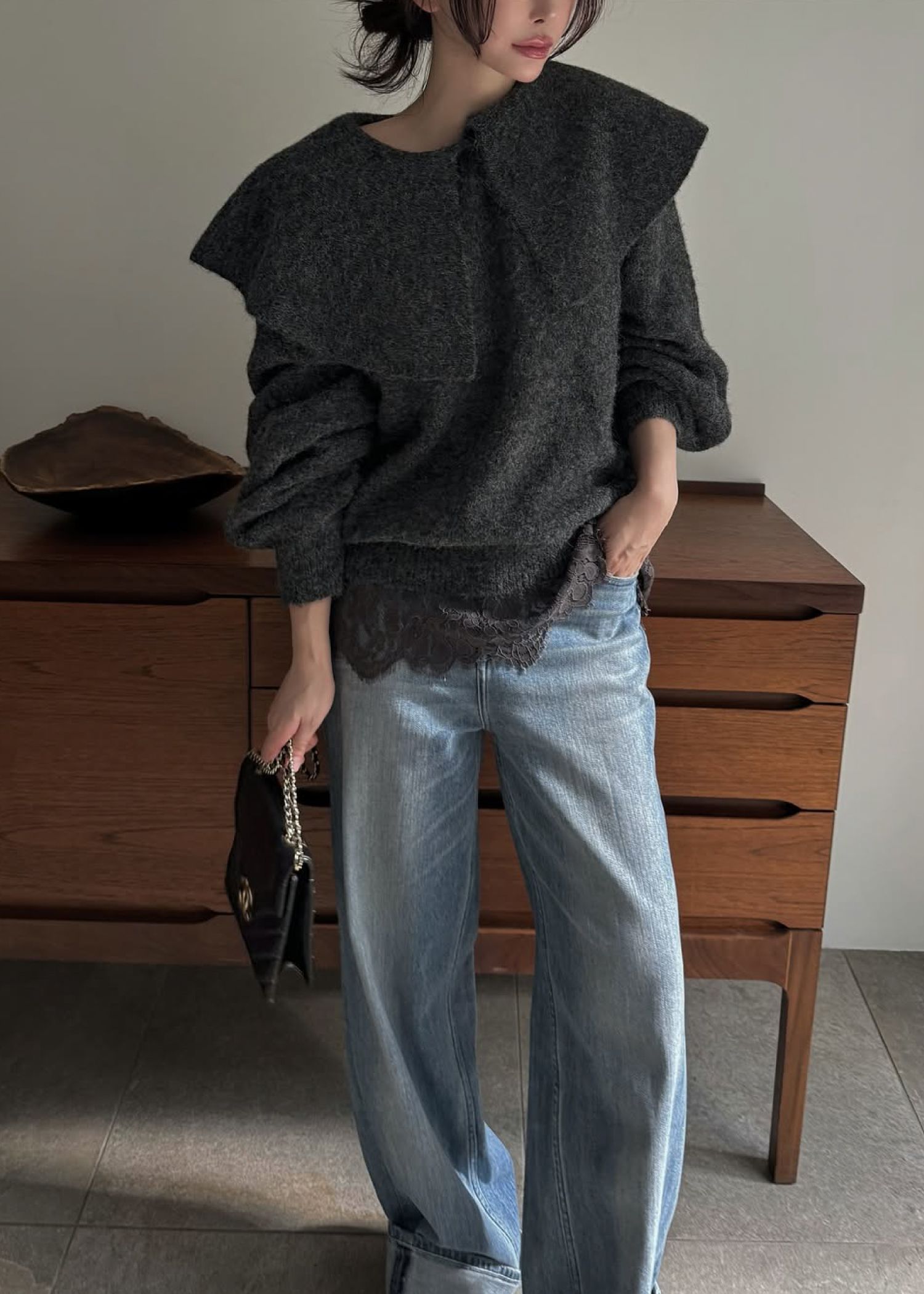 overlay big collar volume sleeve knit