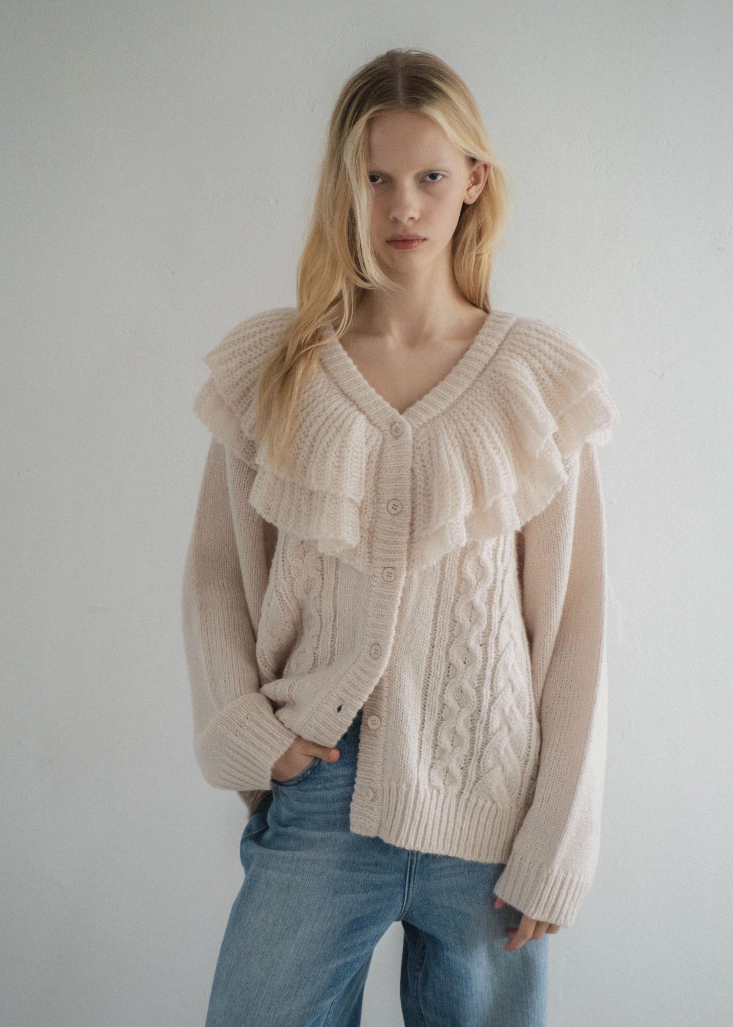 shoulder frill cable knit cardigan