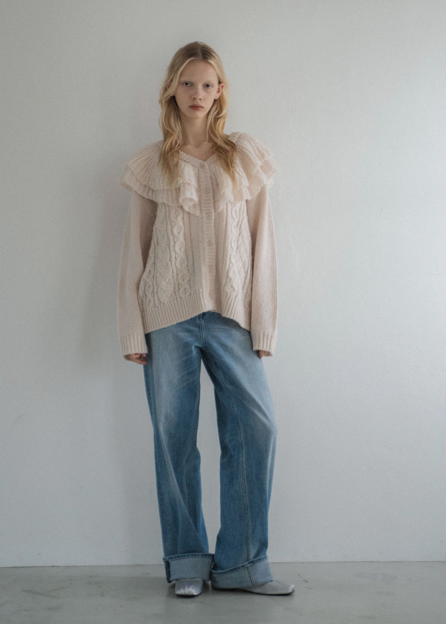 shoulder frill cable knit cardigan