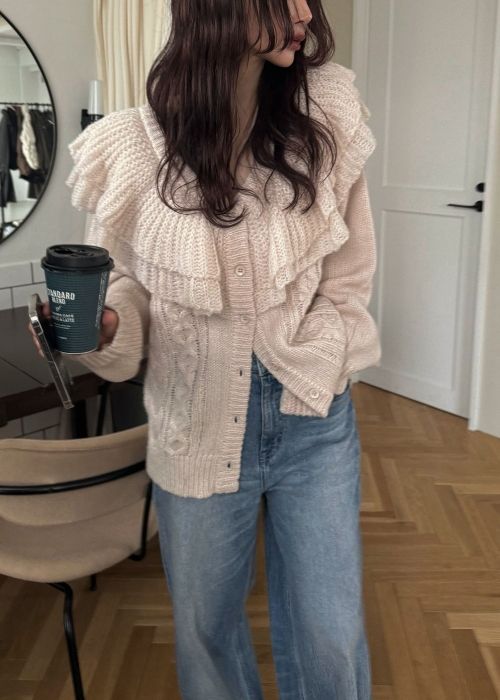 shoulder frill cable knit cardigan