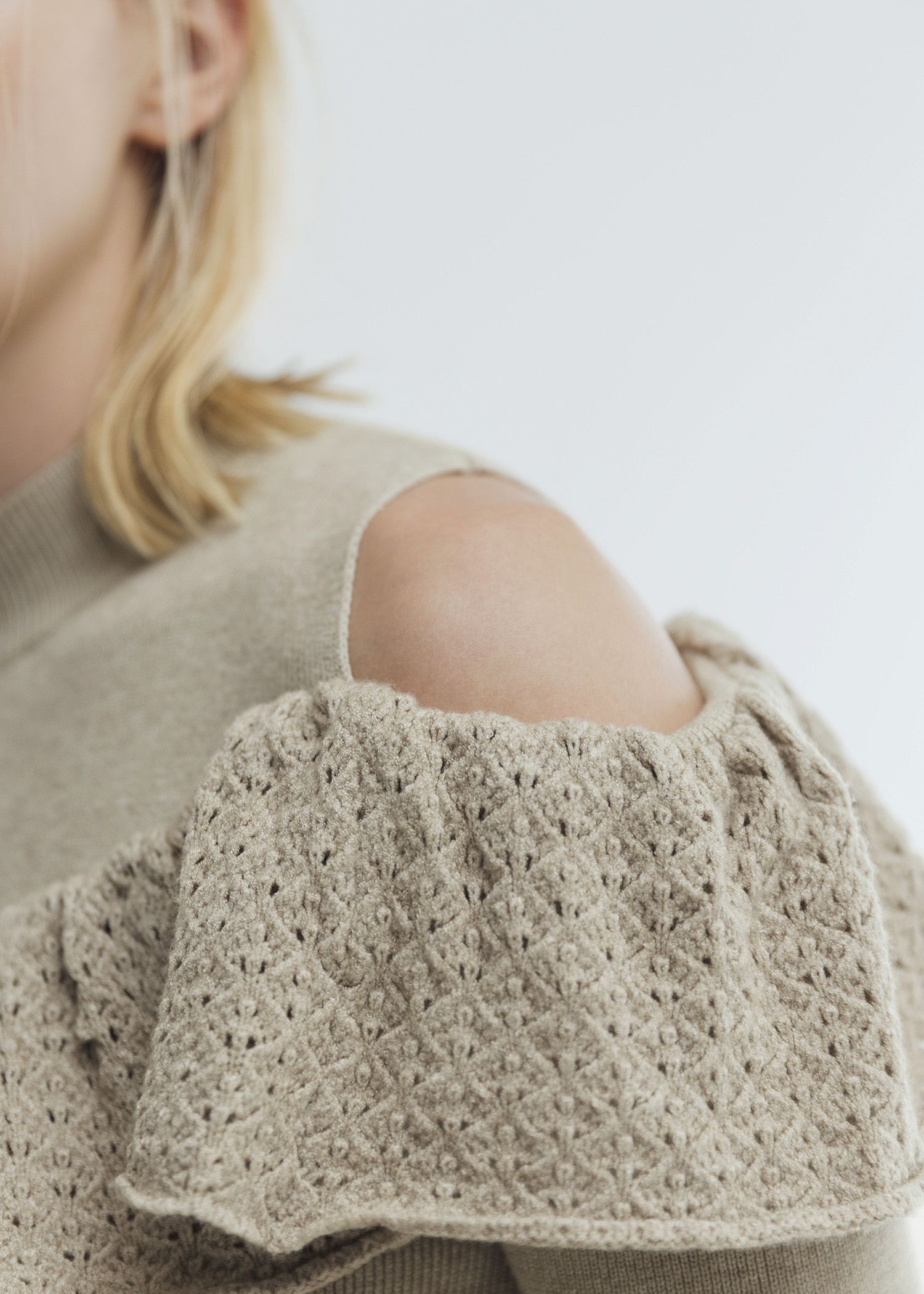 shoulder slit frill mermaid knit OP