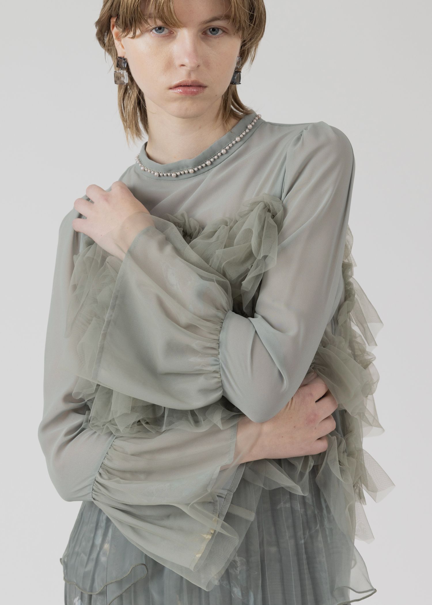 random tulle layered iris pleats OP