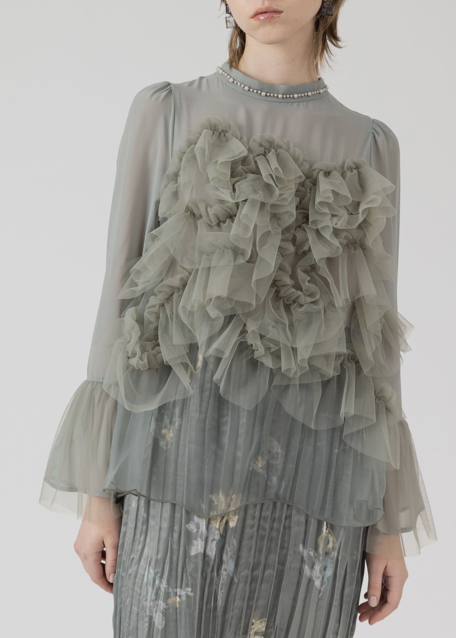 random tulle layered iris pleats OP