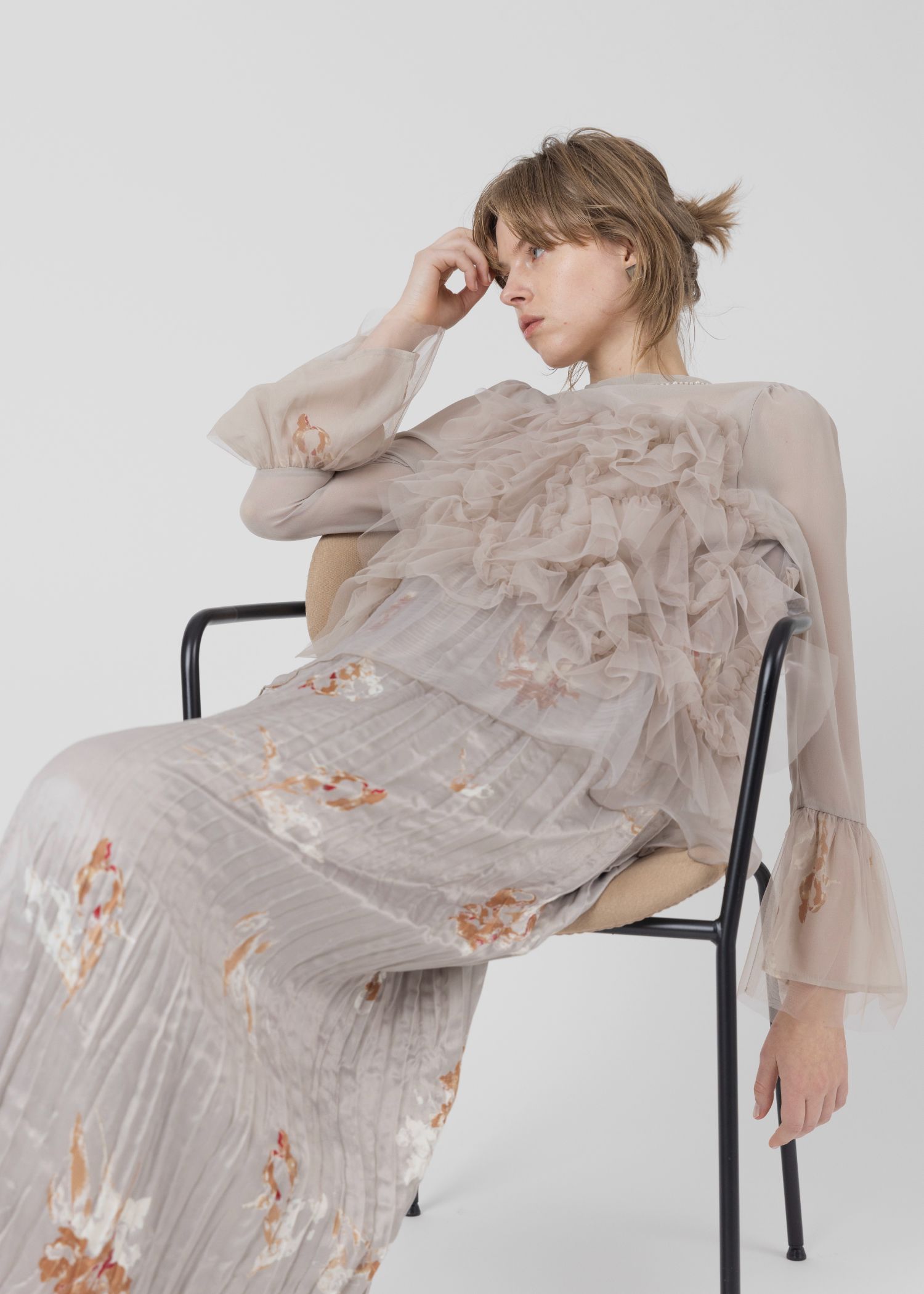 random tulle layered iris pleats OP