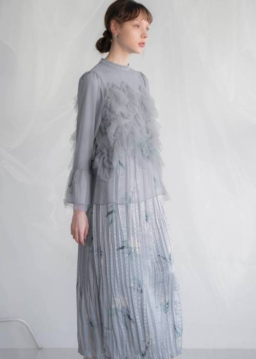 random tulle layered iris pleats OP