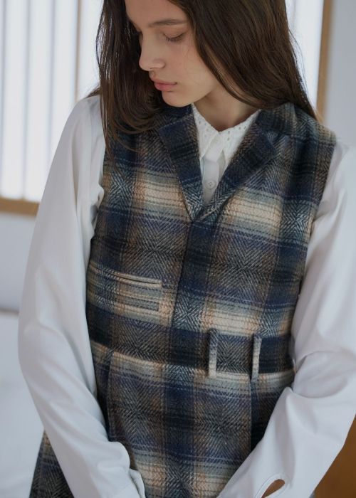 tailored collar no sleeve check OP