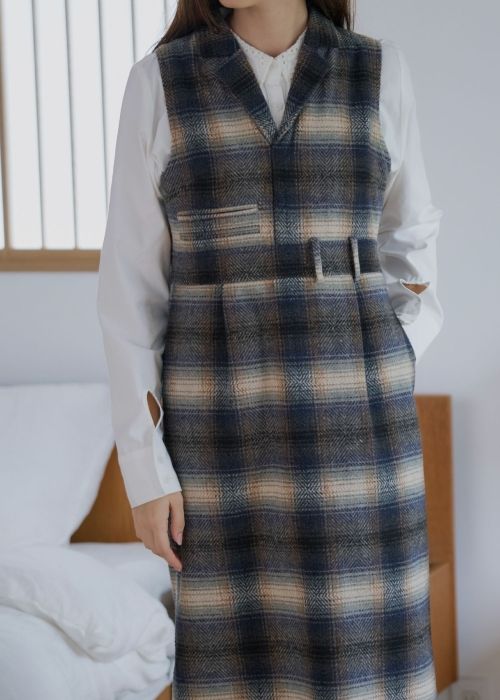 tailored collar no sleeve check OP