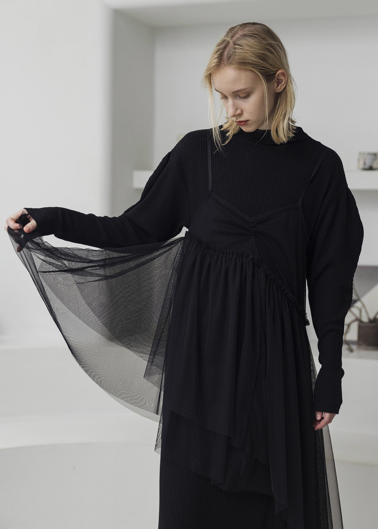 volume sleeve high neck rib OP