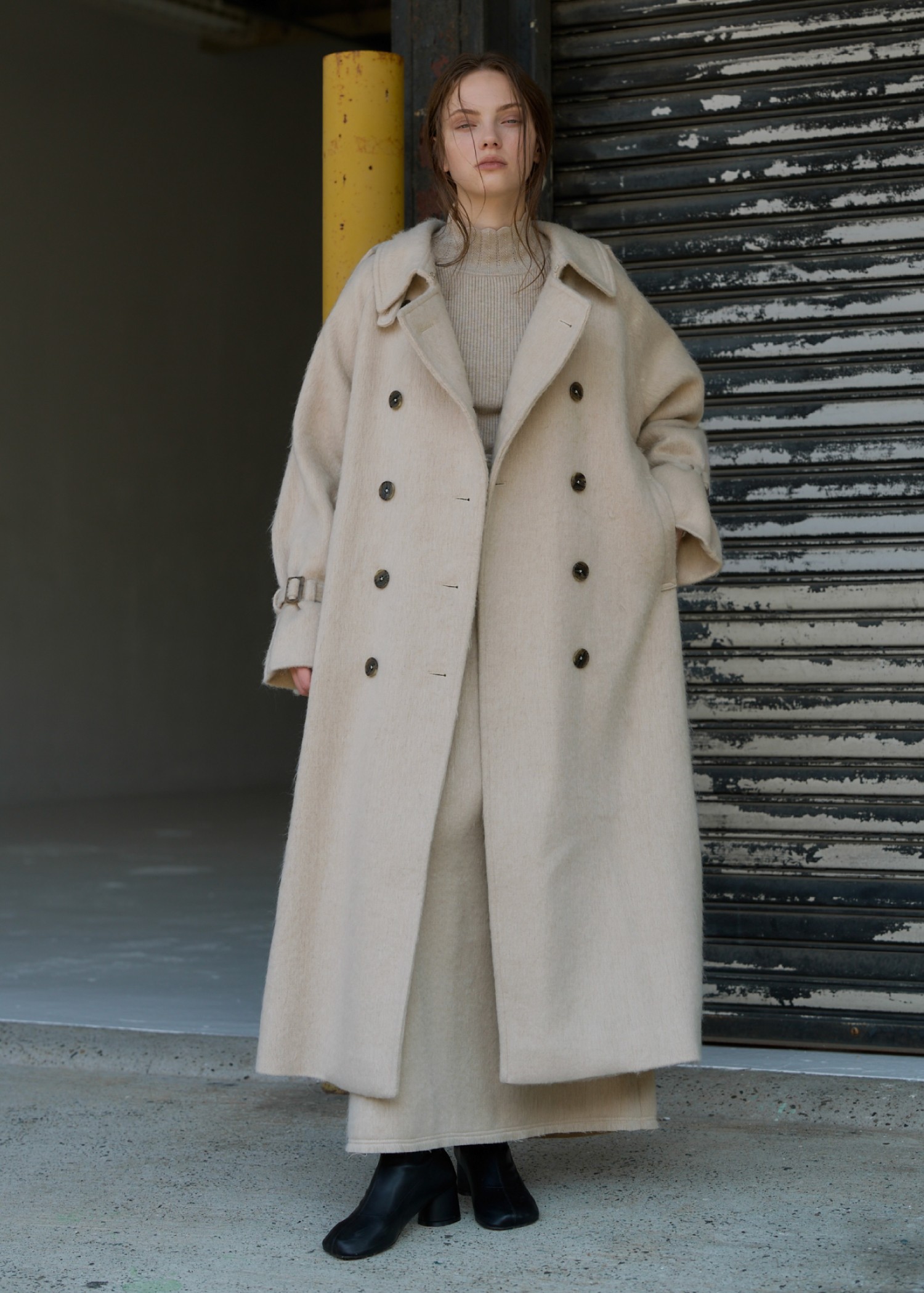 shaggy volume sleeve trench long coat