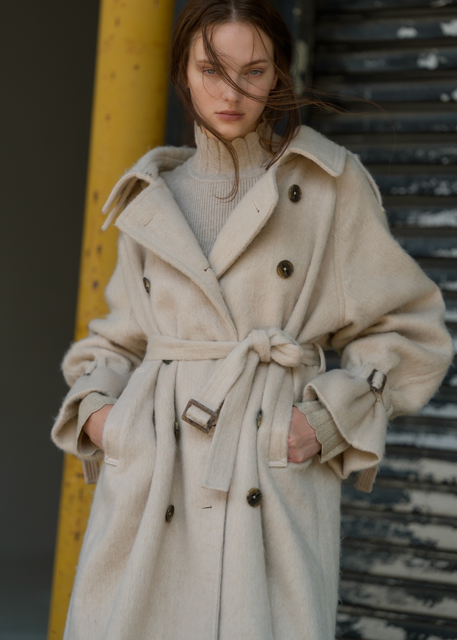 shaggy volume sleeve trench long coat