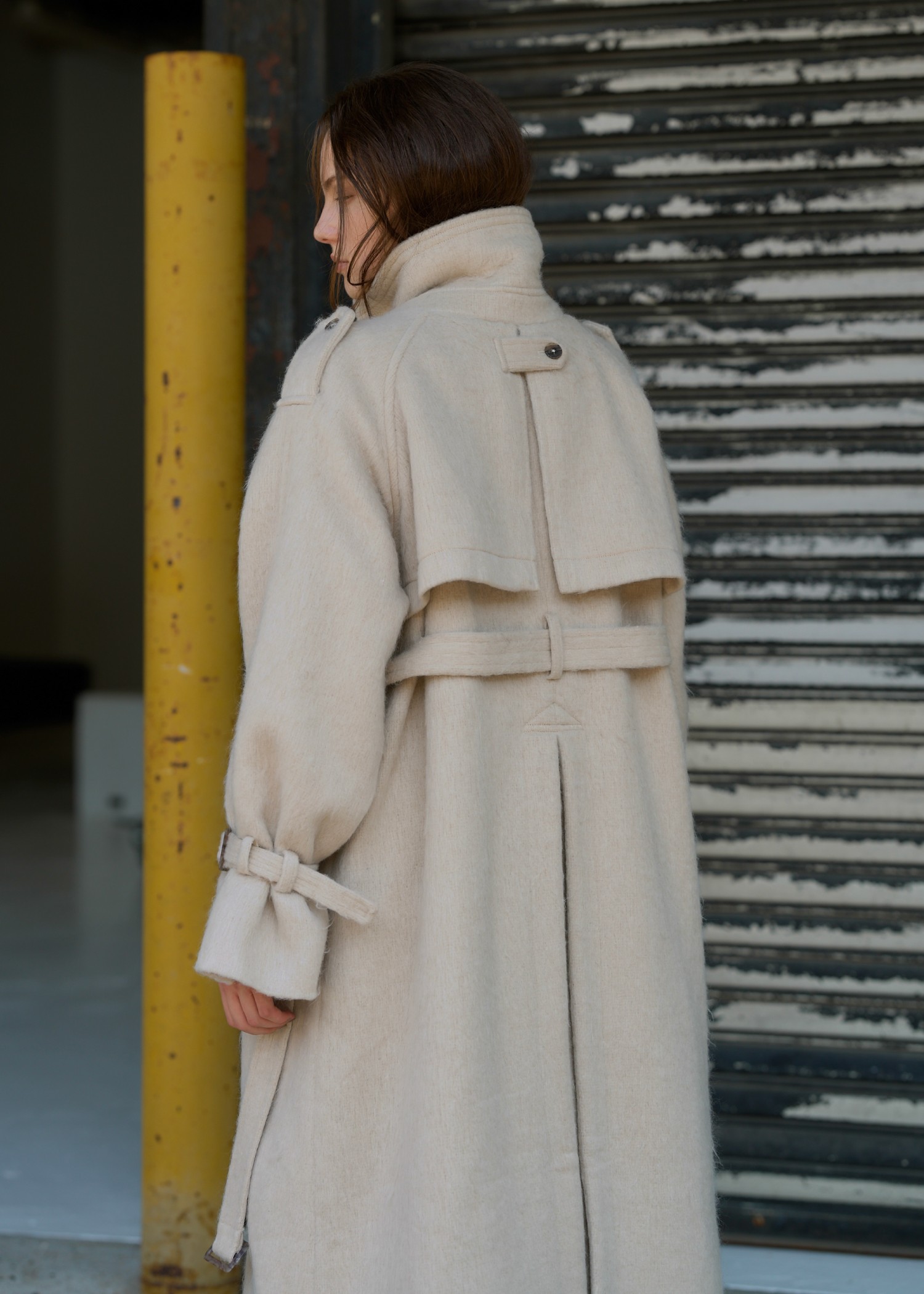 shaggy volume sleeve trench long coat