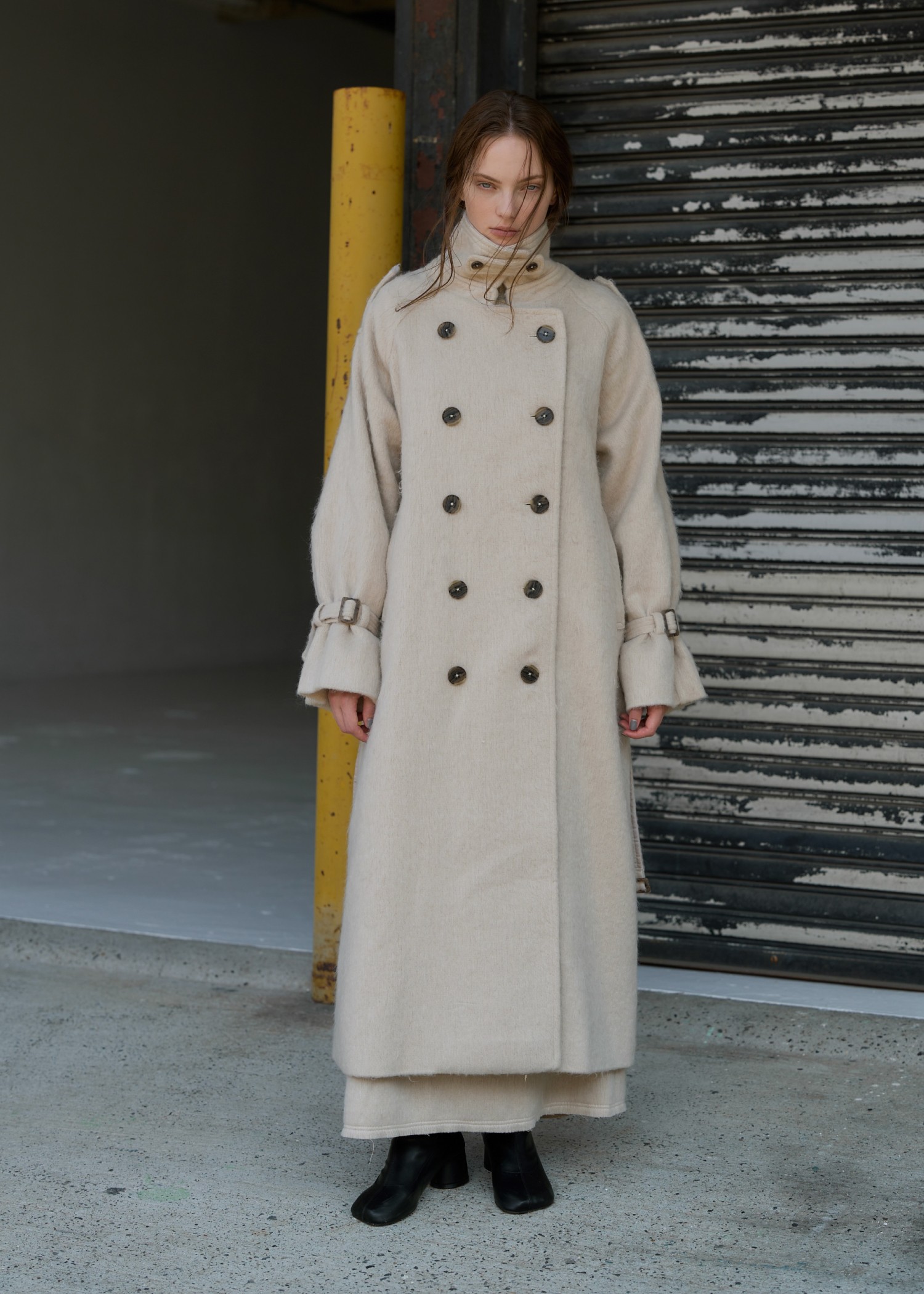 shaggy volume sleeve trench long coat