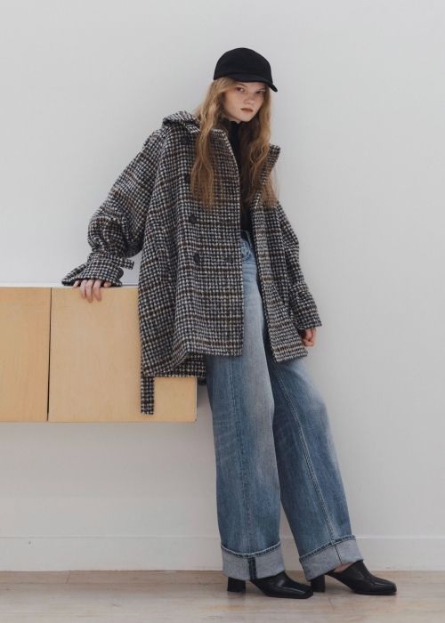 middle shaggy volume sleeve trench coat
