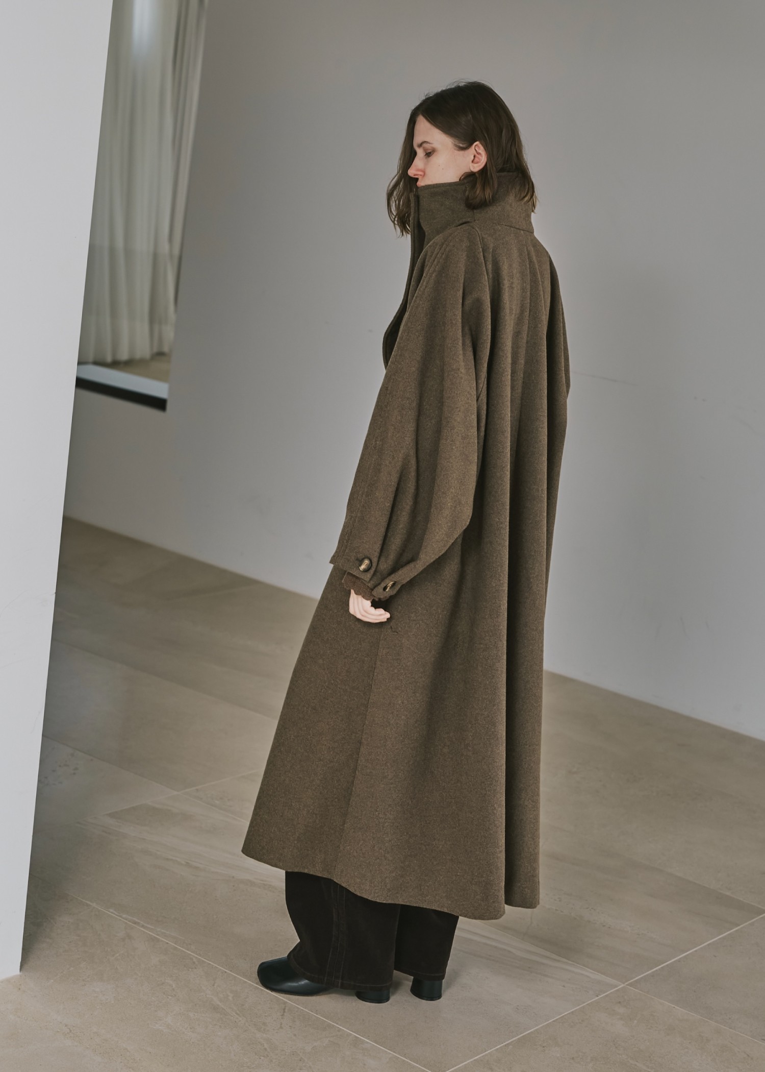 raglan volume sleeve over coat