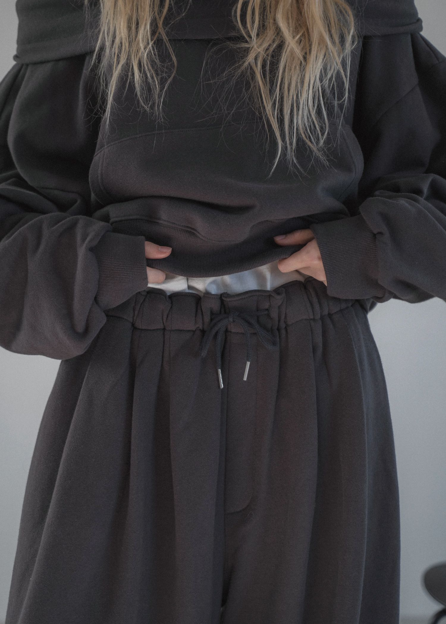 volume tuck drawstring hem sweat PT