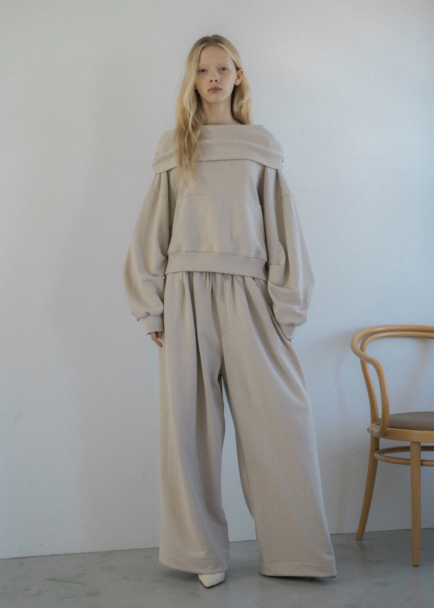 volume tuck drawstring hem sweat PT