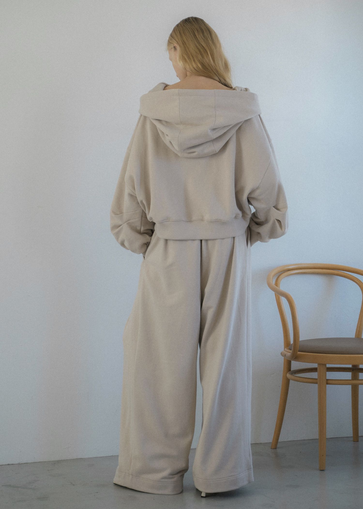 volume tuck drawstring hem sweat PT