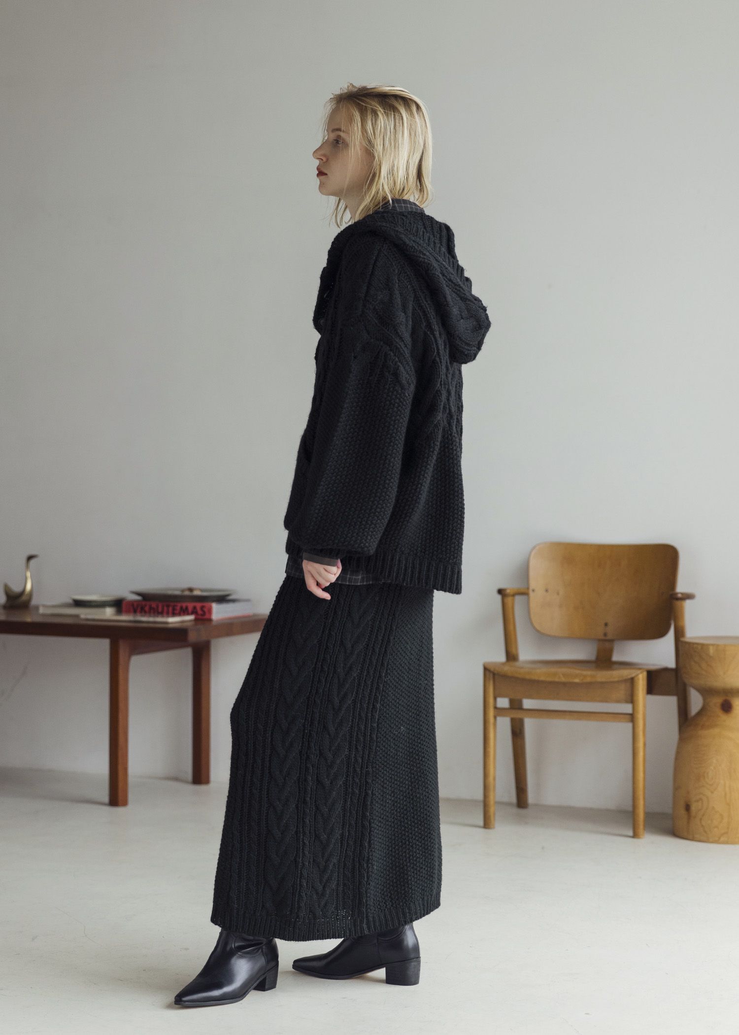 side cable coarse knit pencil SK