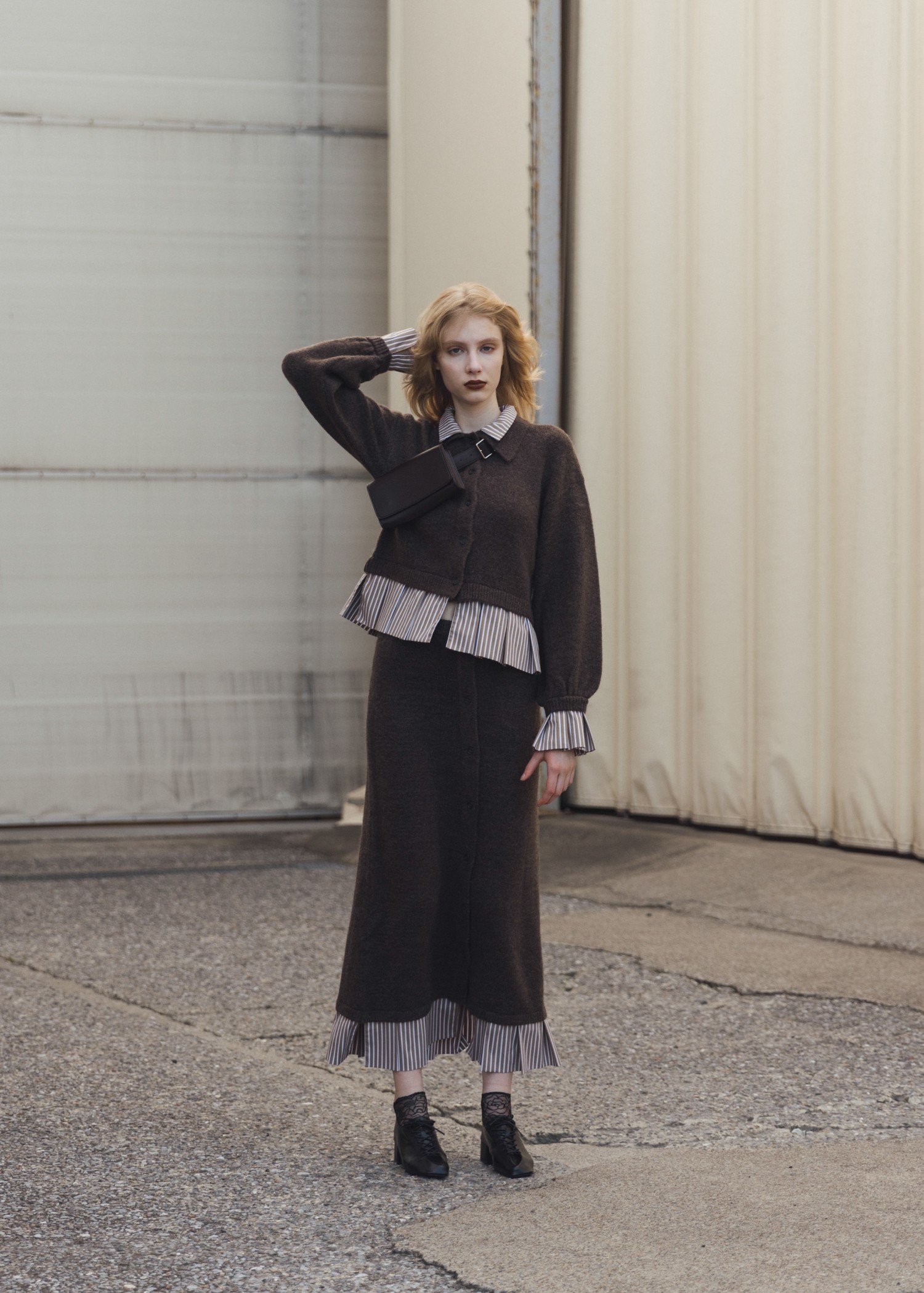 pleats docking button slit pencil knit SK