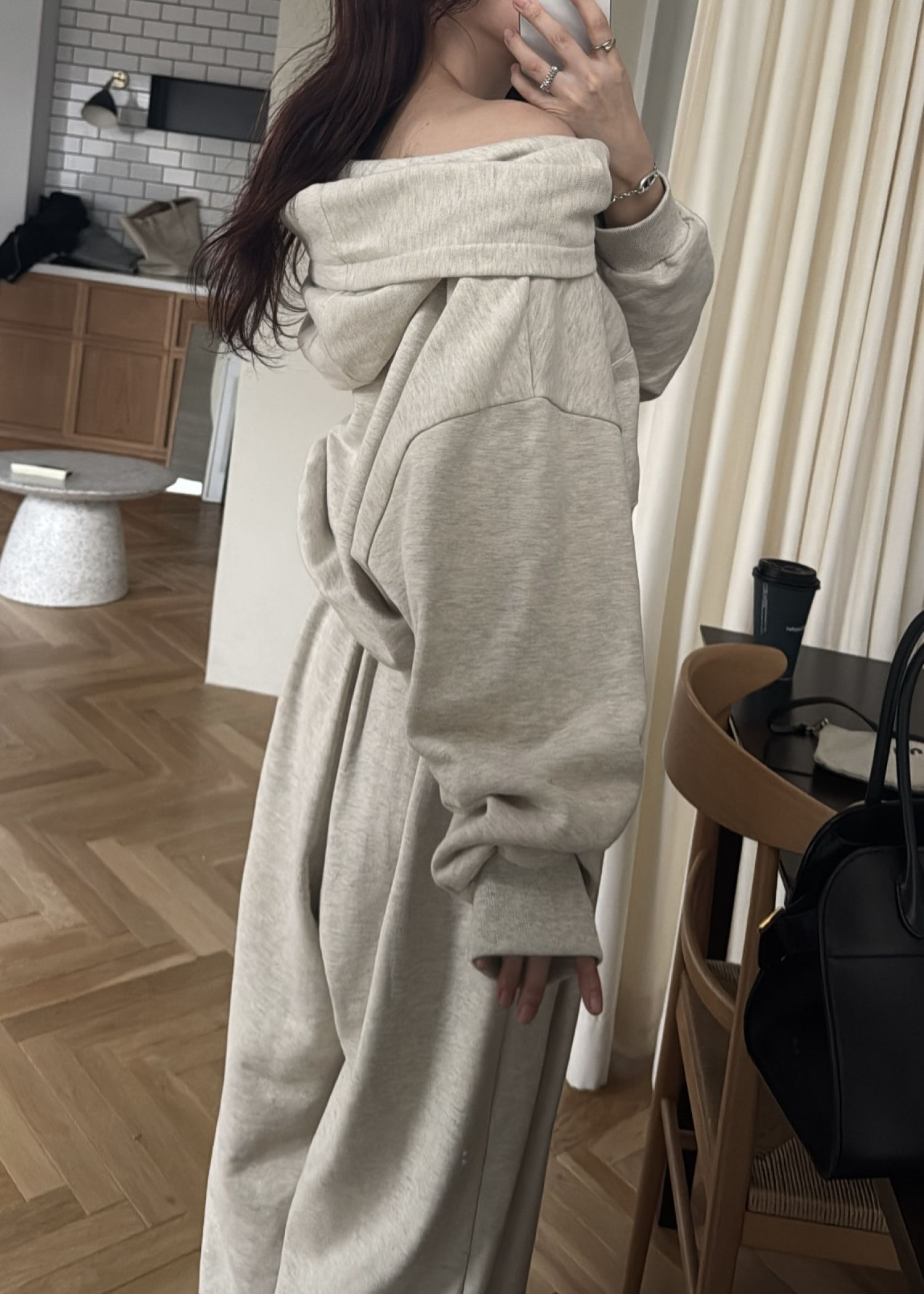 off shoulder cropped hoodie sweat