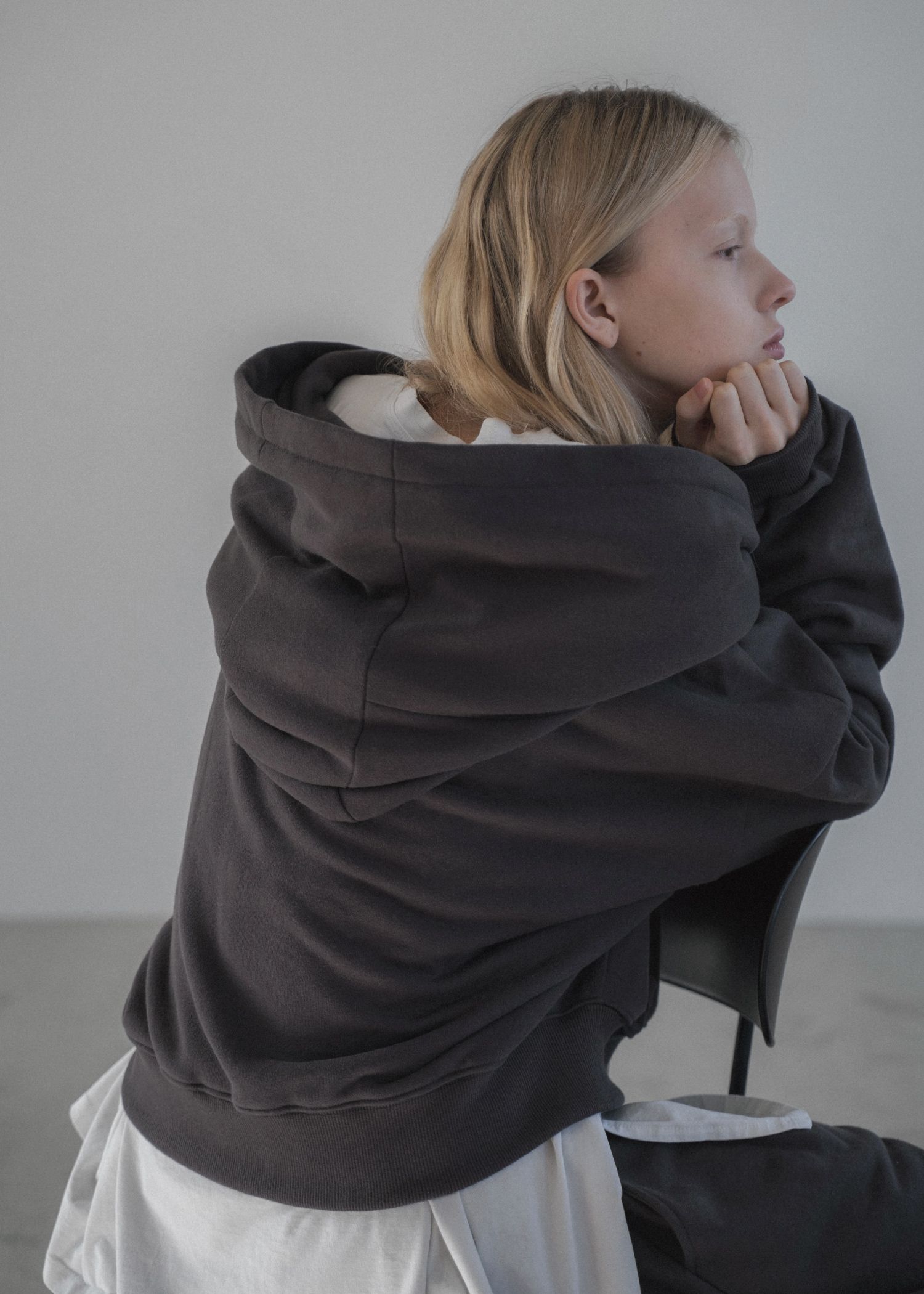 off shoulder cropped hoodie sweat